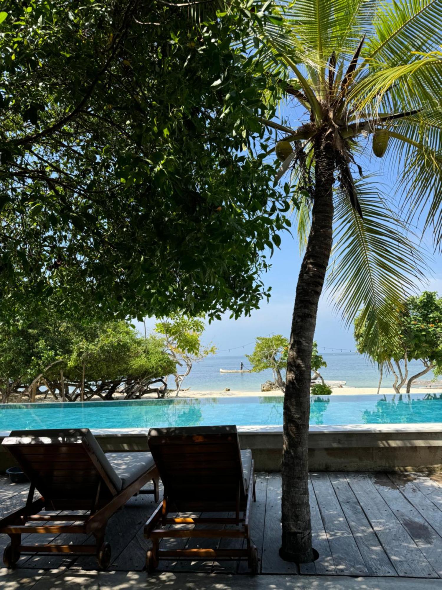 Sabai Beach Hotel Isla Barú Buitenkant foto
