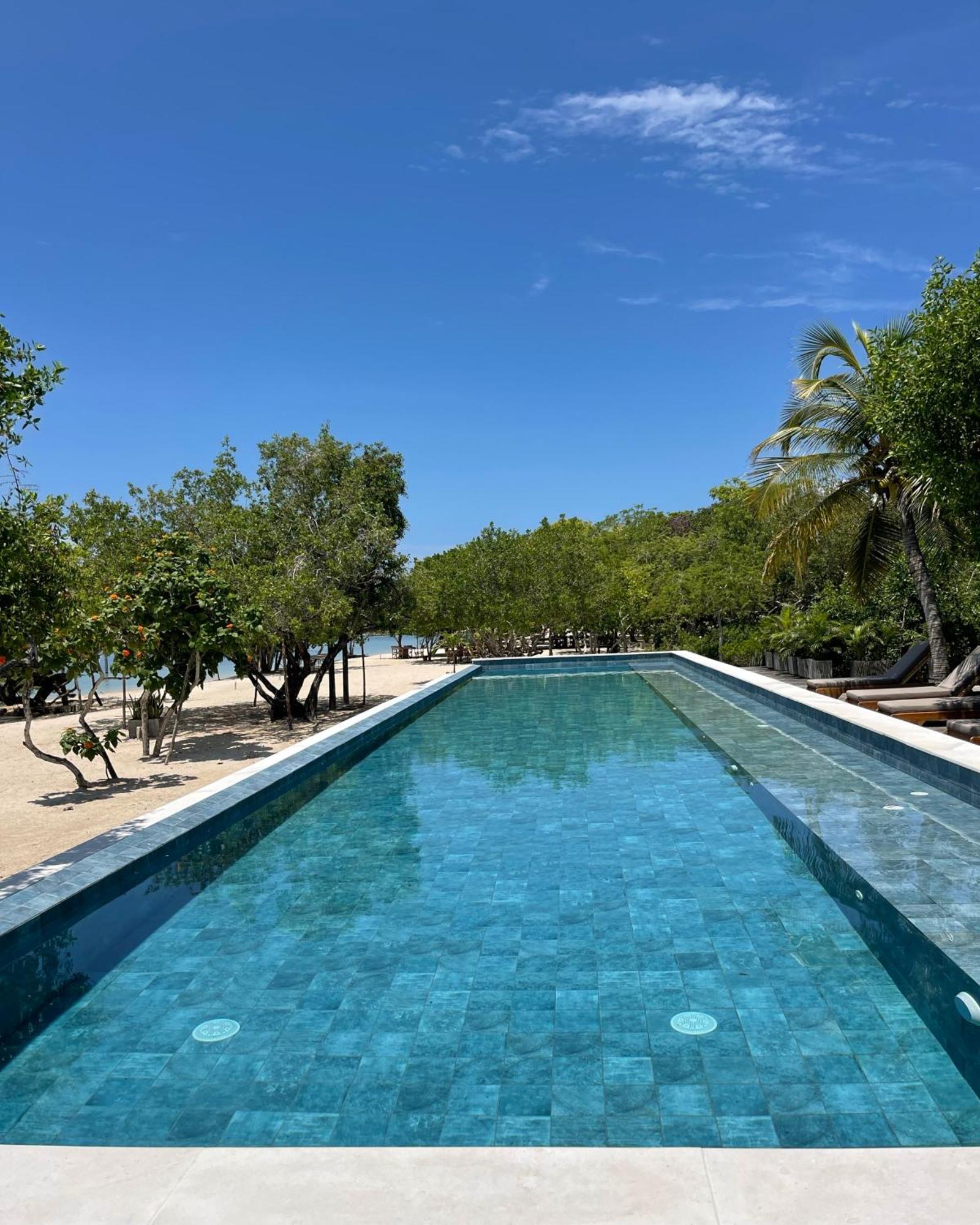 Sabai Beach Hotel Isla Barú Buitenkant foto