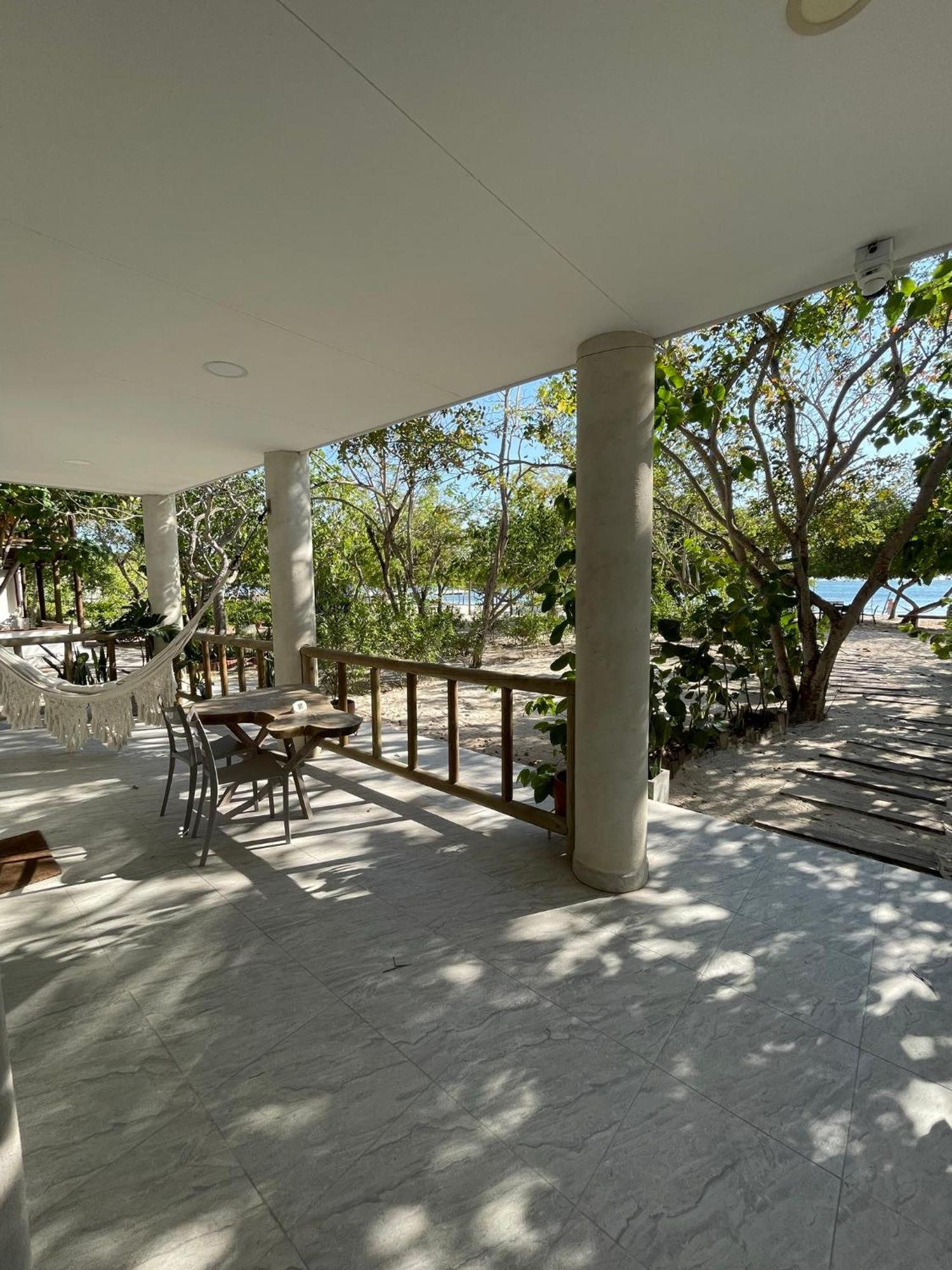 Sabai Beach Hotel Isla Barú Buitenkant foto